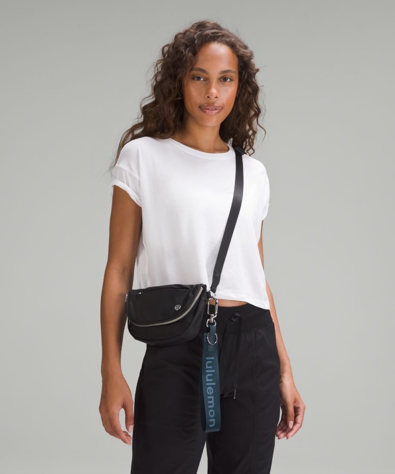 Lululemon Never Lost Keychain Submarine / Utility Blue Online Outlet Sale