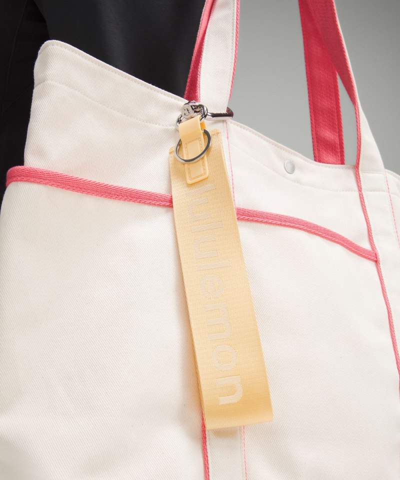 Lululemon Never Lost Keychain Swirl Yellow / Wisp Yellow Online Outlet Sale