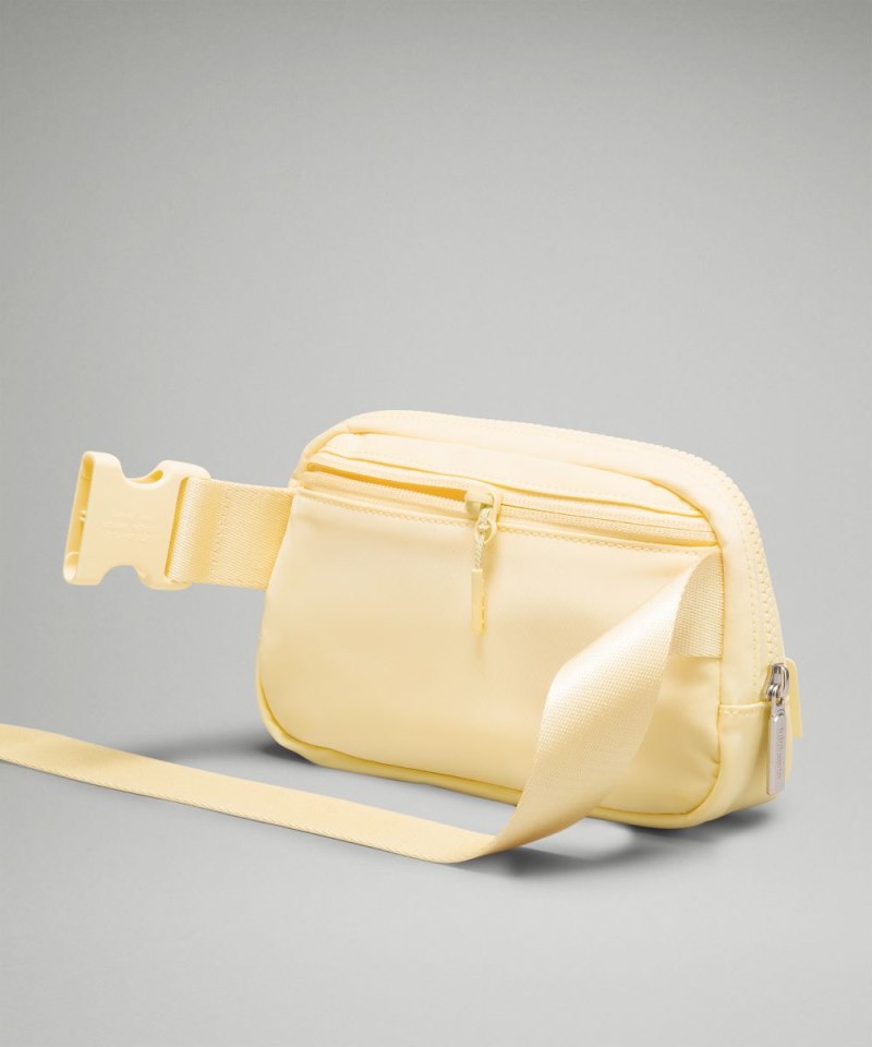 Lululemon Everywhere Belt Bag 1L Swirl Yellow Online Outlet Sale