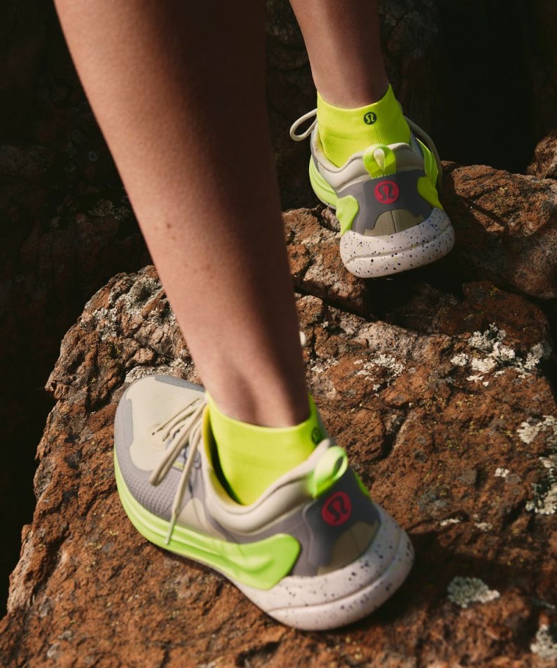 Lululemon Blissfeel Trail Women's Running Shoe Dewy / Silver Drop / Faded Zap Online Outlet Sale