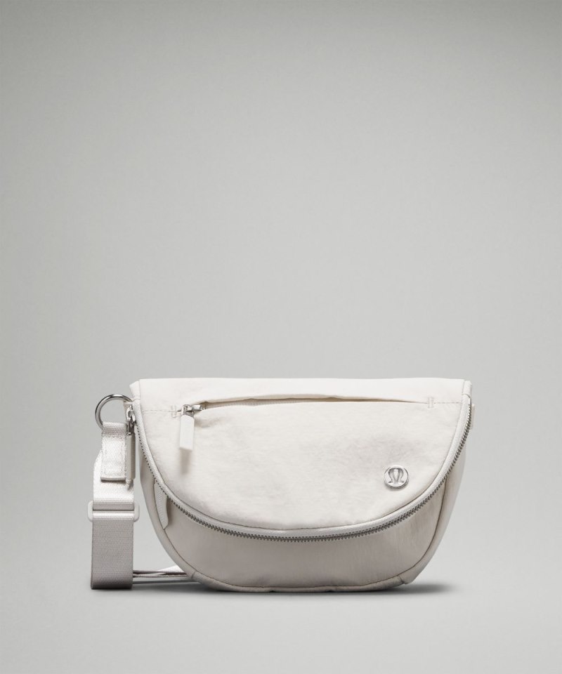 Lululemon All Night Festival Bag *Micro 2L White Opal / Silver Online Outlet Sale