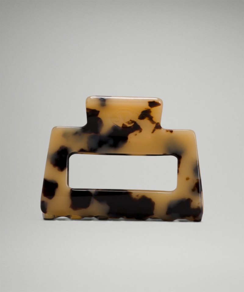 Lululemon Medium Claw Hair Clip Golden Sand / Black Online Outlet Sale