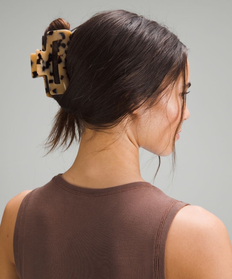 Lululemon Extra Large Claw Hair Clip Golden Sand / Black Online Outlet Sale