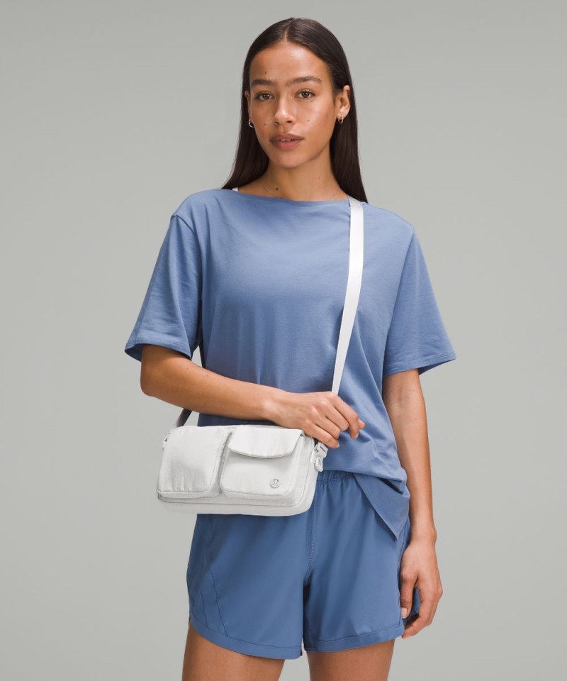 Lululemon Multi-Pocket Crossbody Bag 2.5L Vapor Online Outlet Sale