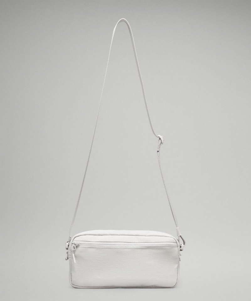 Lululemon Multi-Pocket Crossbody Bag 2.5L Vapor Online Outlet Sale