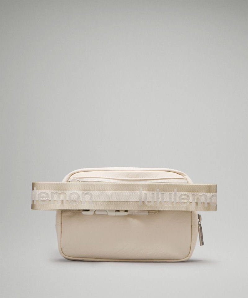 Lululemon Everywhere Belt Bag 1L *Wordmark White Opal / Raw Linen / White Online Outlet Sale