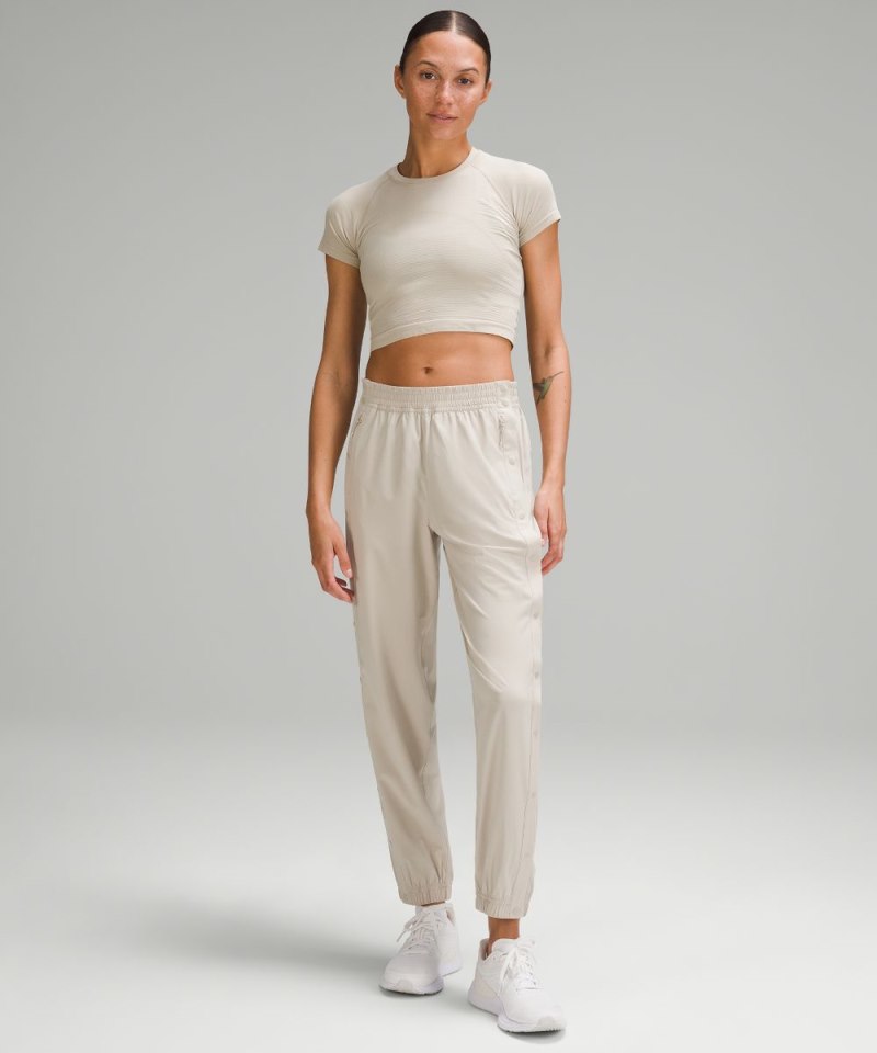 Lululemon Swiftly Tech Cropped Short-Sleeve Shirt 2.0 Mojave Tan / Mojave Tan Online Outlet Sale