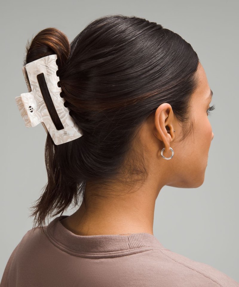 Lululemon Extra Large Claw Hair Clip Light Ivory / White Online Outlet Sale