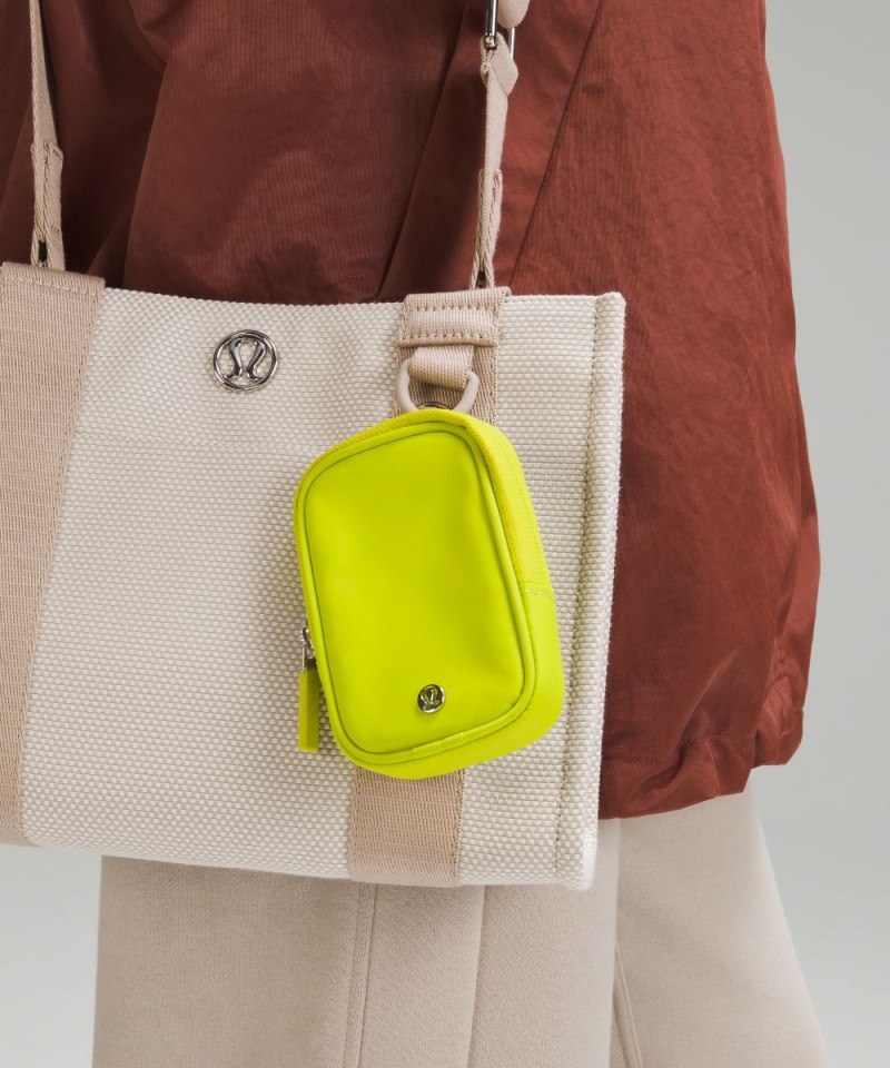Lululemon Clippable Nano Pouch Lichen Lime Online Outlet Sale