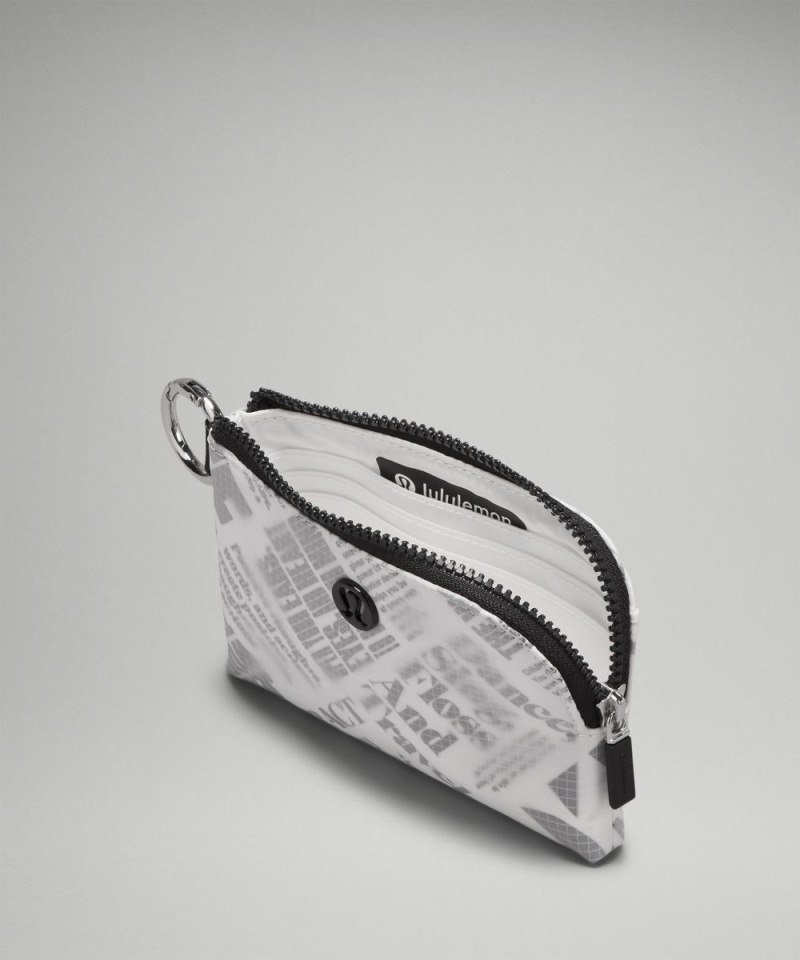 Lululemon Clippable Card Pouch *Manifesto Print White / Black Online Outlet Sale