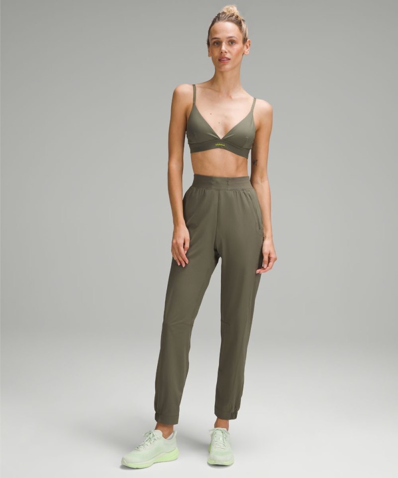 Lululemon License to Train Triangle Bra *Light Support, A / B Cup Army Green Online Outlet Sale