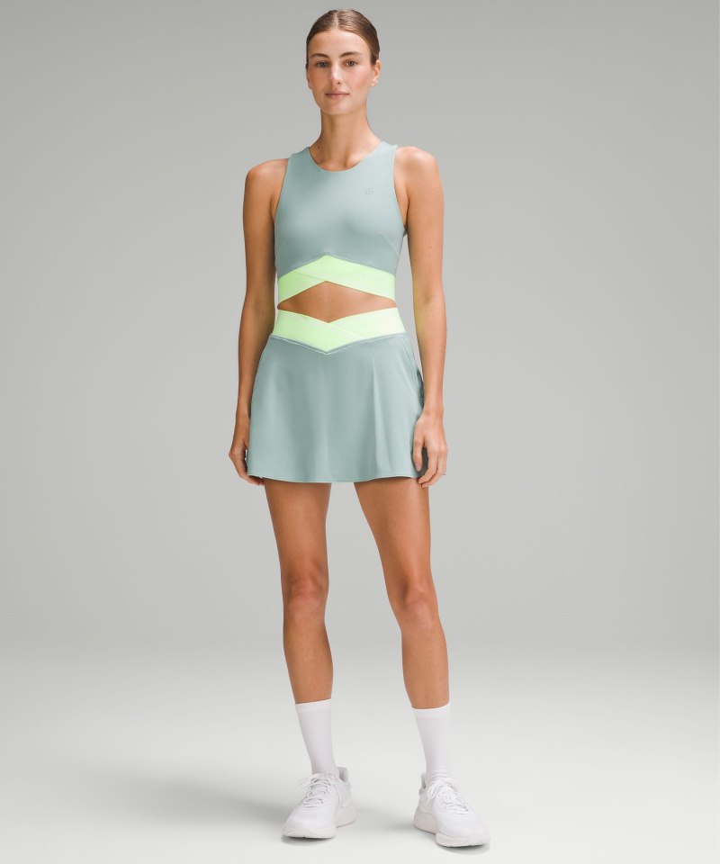 Lululemon V-Waist Cropped Tennis Tank Top Rip Tide / Faded Zap / White Online Outlet Sale