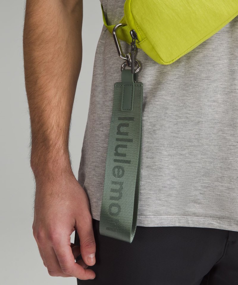 Lululemon Never Lost Keychain Grey Eucalyptus / Legacy Green Online Outlet Sale