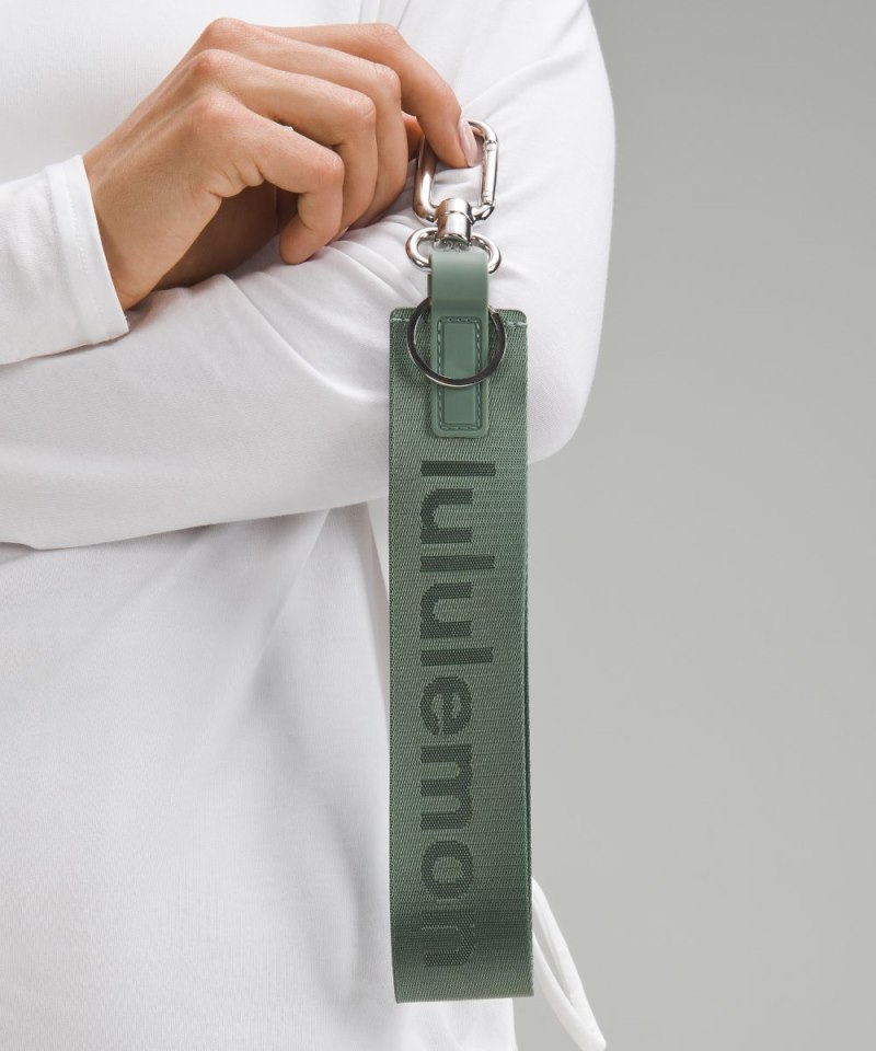 Lululemon Never Lost Keychain Grey Eucalyptus / Legacy Green Online Outlet Sale