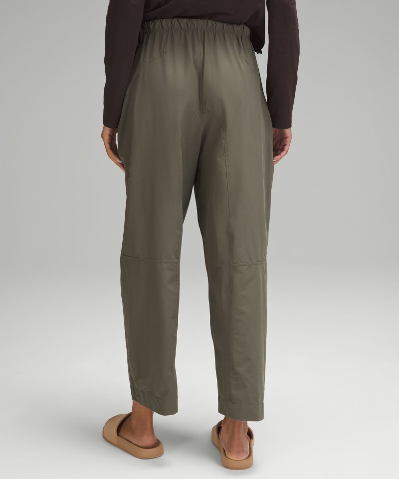 Lululemon Lightweight Mid-Rise Barrel-Leg Cropped Pant Army Green Online Outlet Sale