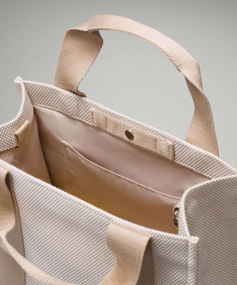 Lululemon Two-Tone Canvas Tote Bag *Mini 4.5L Mojave Tan / Light Ivory Online Outlet Sale