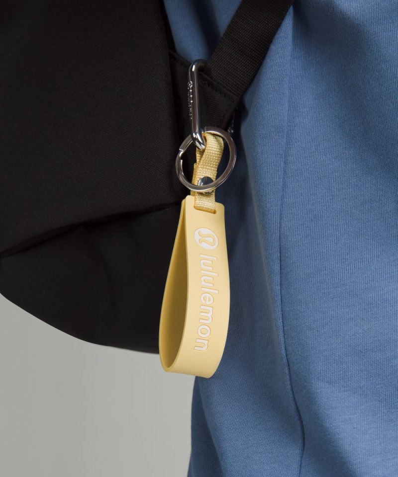 Lululemon Silicone Keychain Swirl Yellow / Wisp Yellow Online Outlet Sale