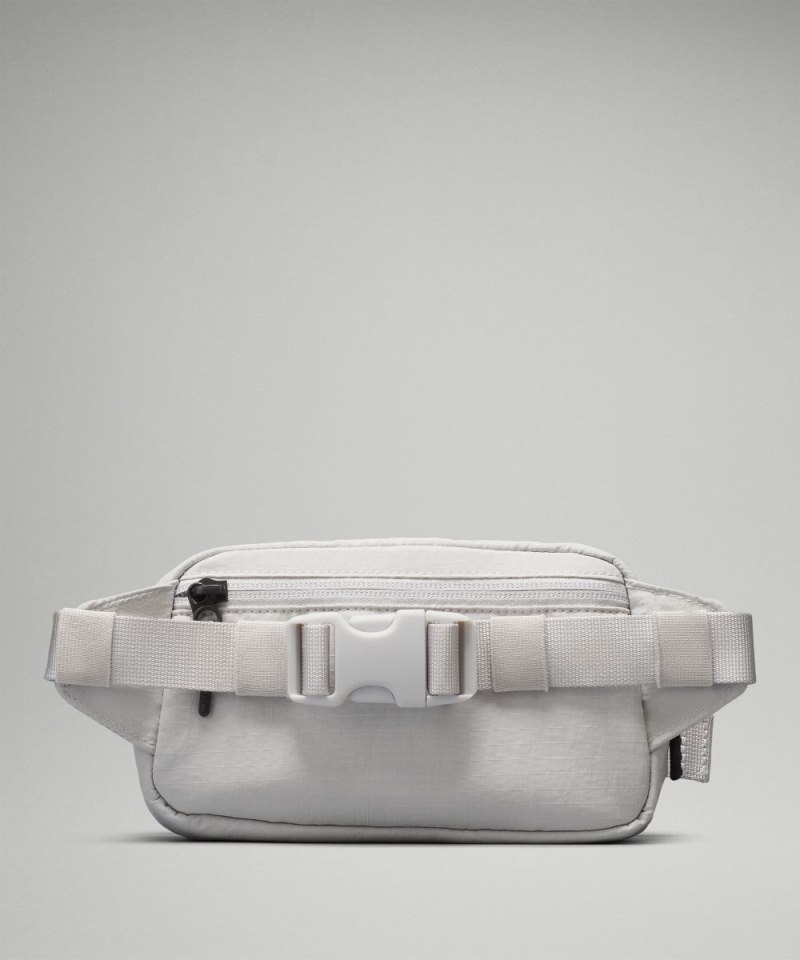 Lululemon Everywhere Belt Bag Mini *Ripstop Vapor / Traverse Grey Online Outlet Sale