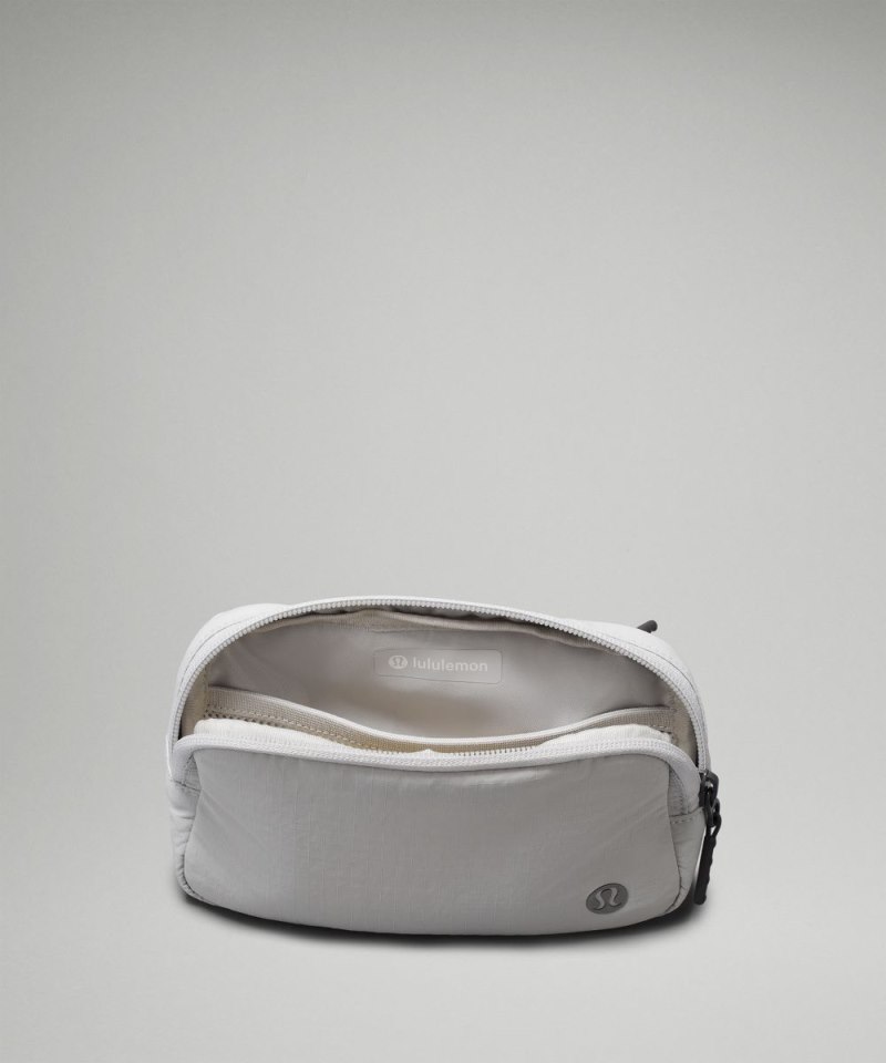 Lululemon Everywhere Belt Bag Mini *Ripstop Vapor / Traverse Grey Online Outlet Sale