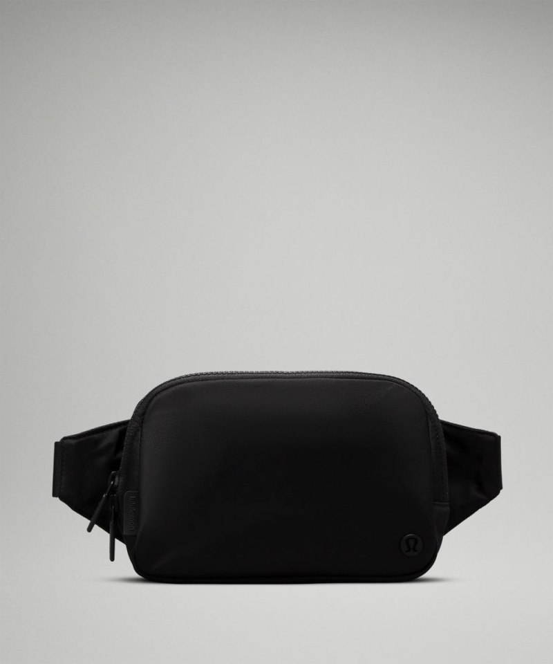 Lululemon Everywhere Belt Bag Large with Long Strap 2L Black / Black (not available) Online Outlet Sale