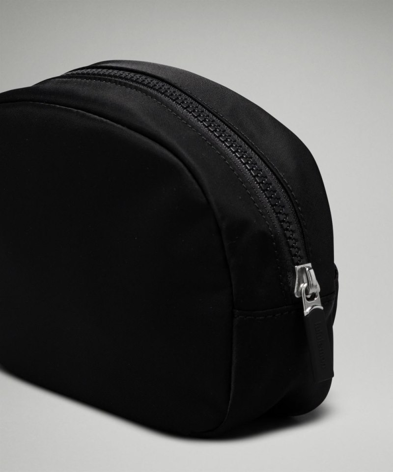 Lululemon City Essentials Pouch *Mini Black / Silver Online Outlet Sale