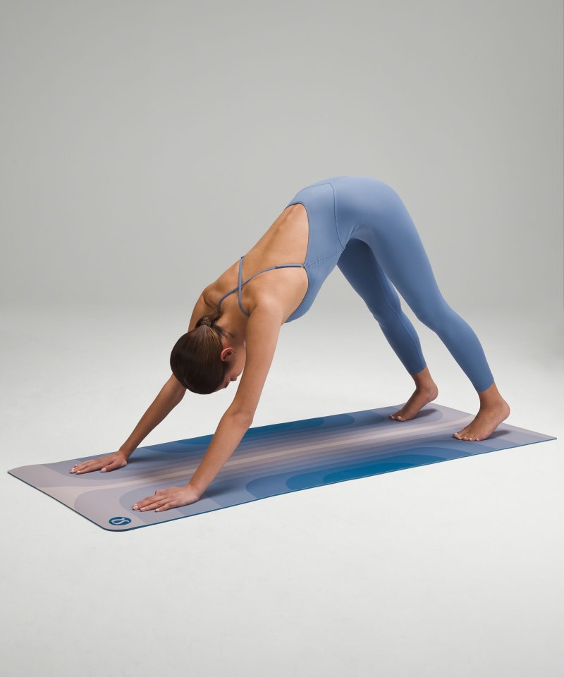 Lululemon The Lightweight Mat 5mm *Alignment Align Gradient Mat Soft Denim Strawberry Milkshake / Soft Denim Online Outlet Sale