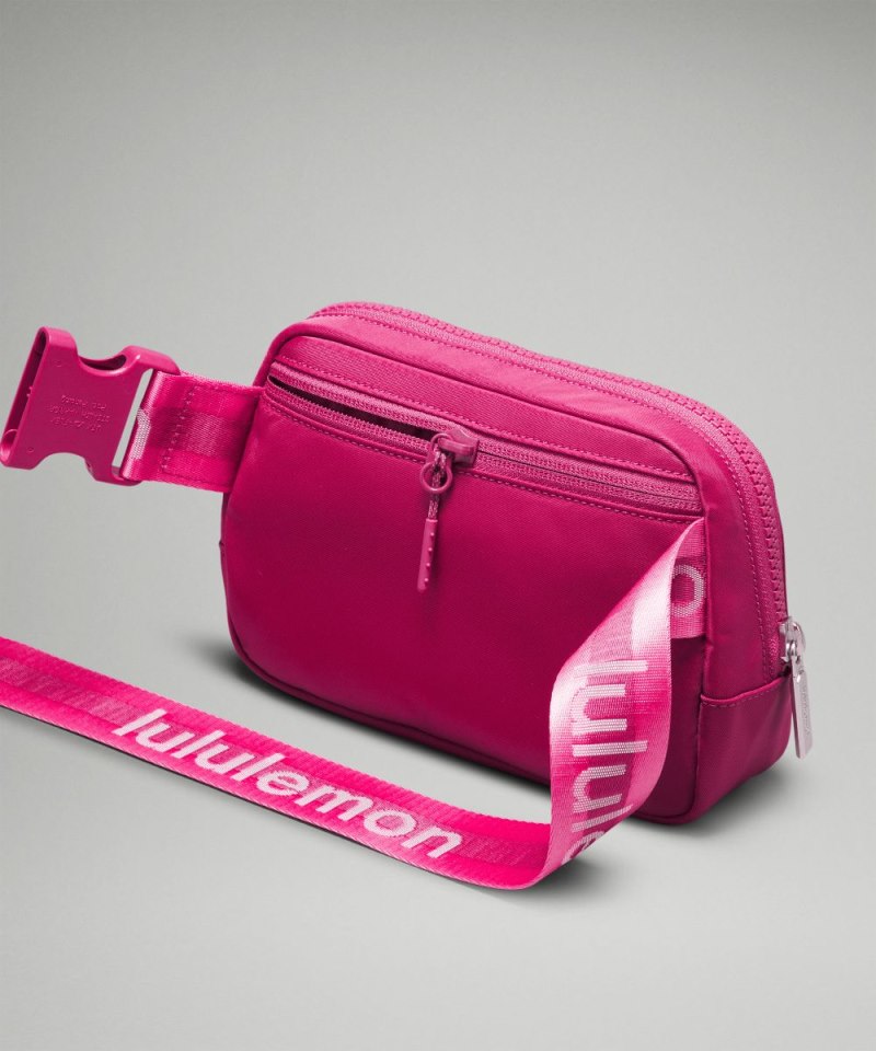 Lululemon Everywhere Belt Bag 1L *Wordmark Washed Mauve / Sakura Pink / White Online Outlet Sale