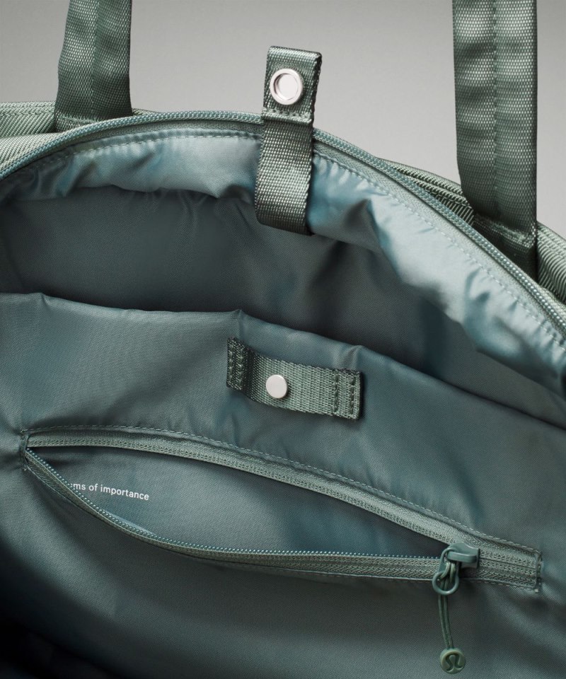 Lululemon City Essentials Bag 25L Grey Eucalyptus Online Outlet Sale